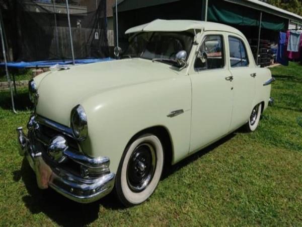 1951 Ford Deluxe 
