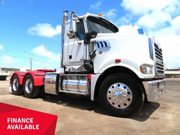 2011 Mack TRIDENT 6x4 Day Cab Prime Mover
