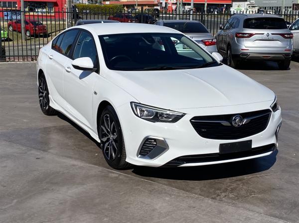 2019 HOLDEN COMMODORE RS