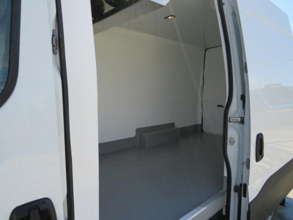 2017 Iveco Daily MWB HR REFRIGERATED