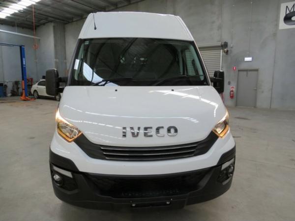 2018 Iveco Daily MWB HR