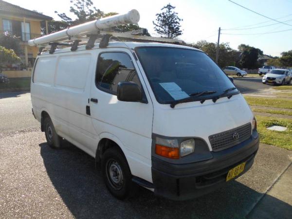 2003 TOYOTA HIACE RZH103R