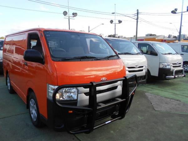 2017 TOYOTA HIACE LWB KDH201R MY16