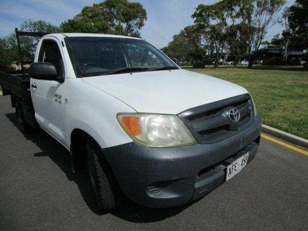 2005 Toyota Hilux GGN15R SR White 5 Speed Manual