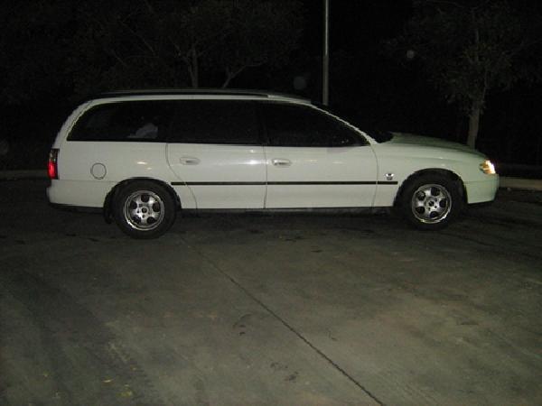 2000 Holden vt series 2
