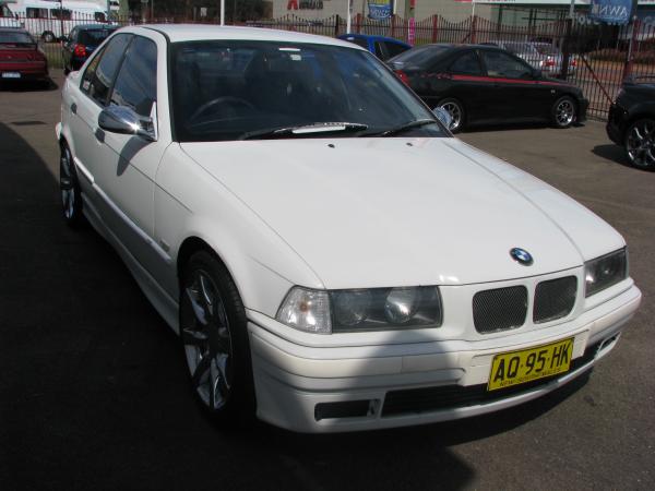 1997 BMW 3 18i