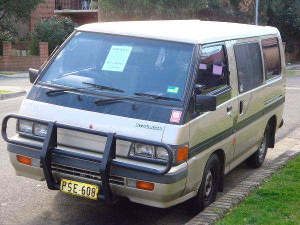 1989 Mitsubishi Starwagon 