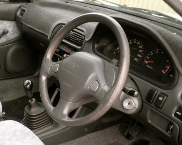 1999 Daihatsu CHARADE TS