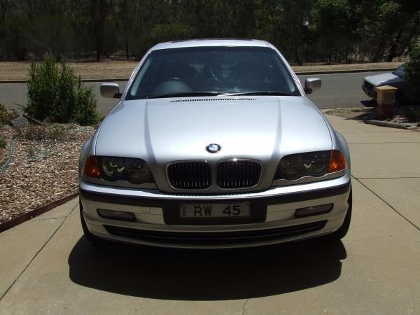 2001 BMW 325I 