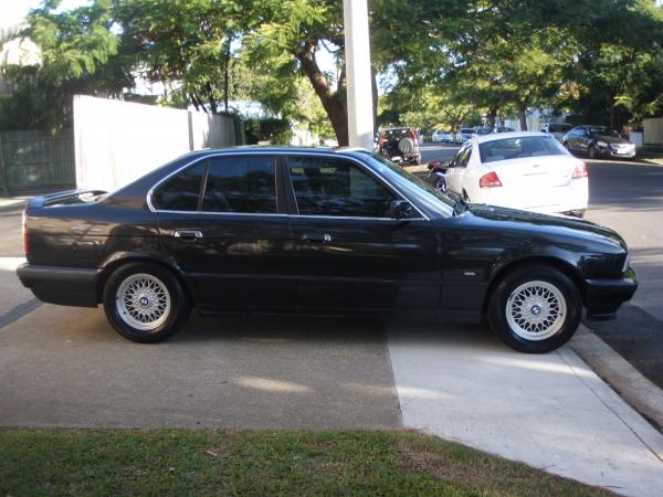 1993 BMW 525i 